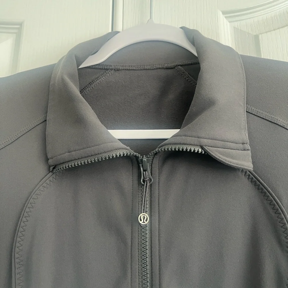 Lululemon Grey Jacket - Picture 2 of 9